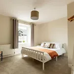 Holiday home Old Bank House - Family & Friends Retreat With Hot Tub Available *