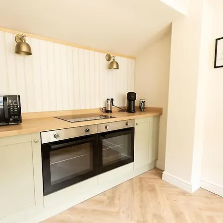 Old Bank House - Perfect Getaway For Friends & Families * Holker